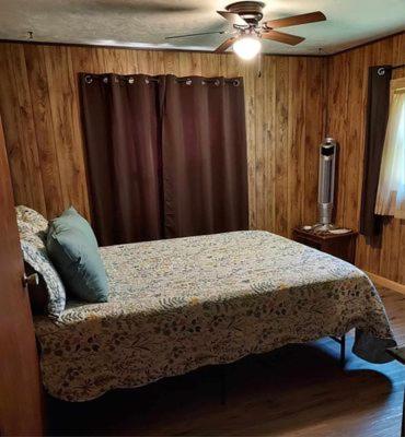 Sandie'S Country Bed And Bath تشيفلاند المظهر الخارجي الصورة